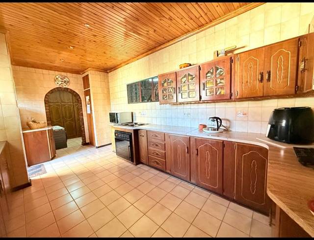 3 BEDROOM HOUSE FOR SALE IN VANDERBIJLPARK SE 2